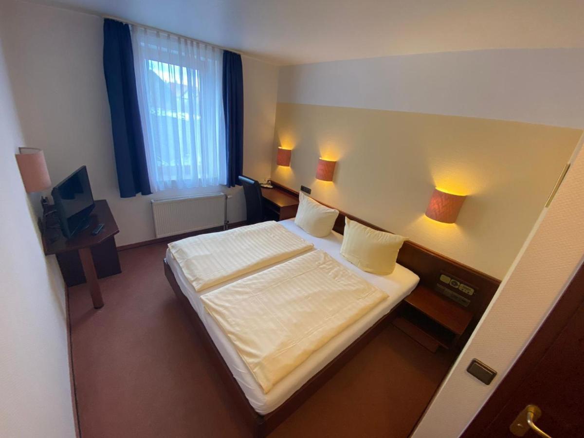 Hotel Goldener Loewe Zeulenroda-Triebes Екстериор снимка