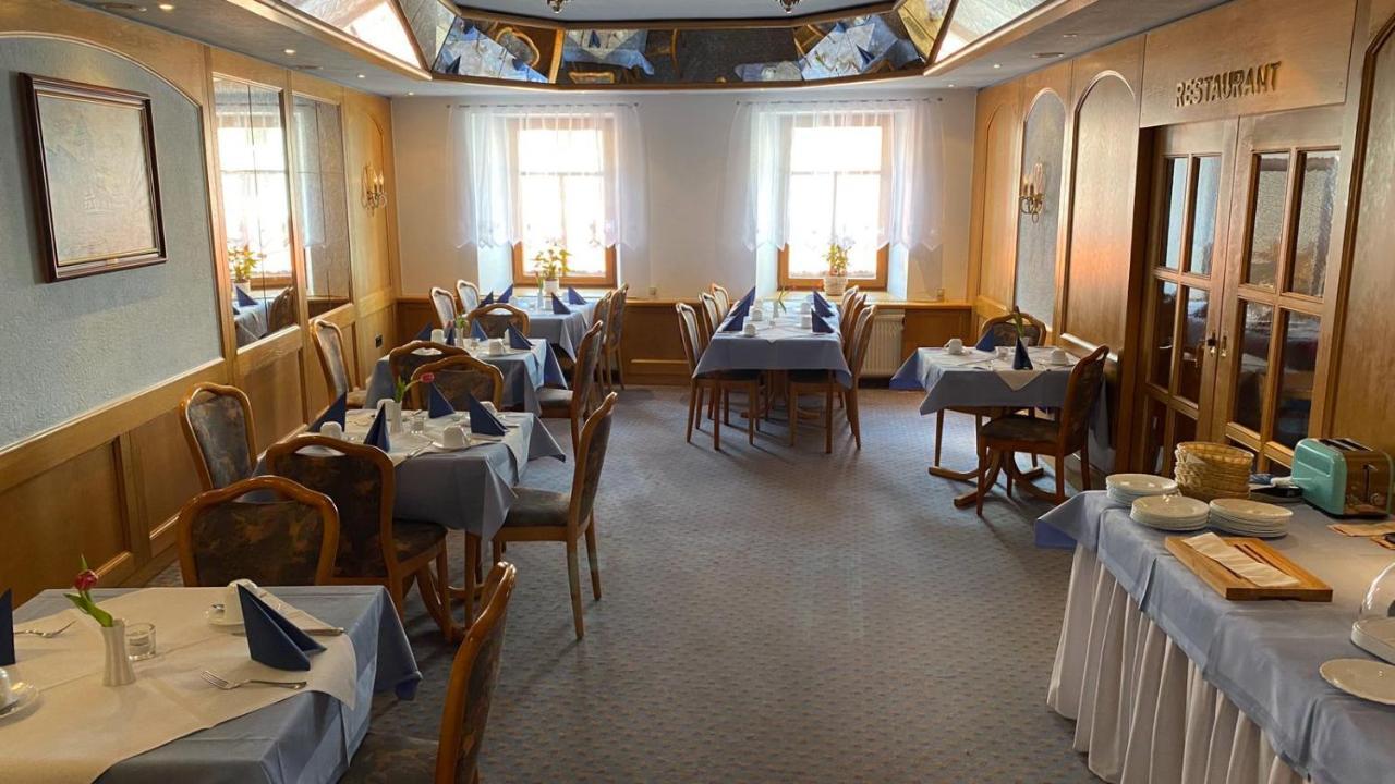 Hotel Goldener Loewe Zeulenroda-Triebes Екстериор снимка