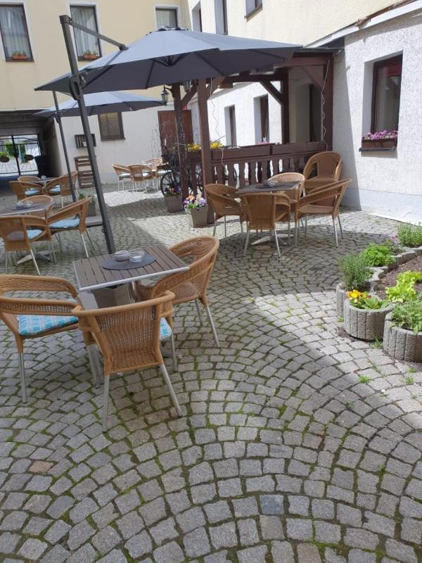 Hotel Goldener Loewe Zeulenroda-Triebes Екстериор снимка