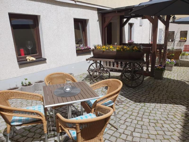 Hotel Goldener Loewe Zeulenroda-Triebes Екстериор снимка