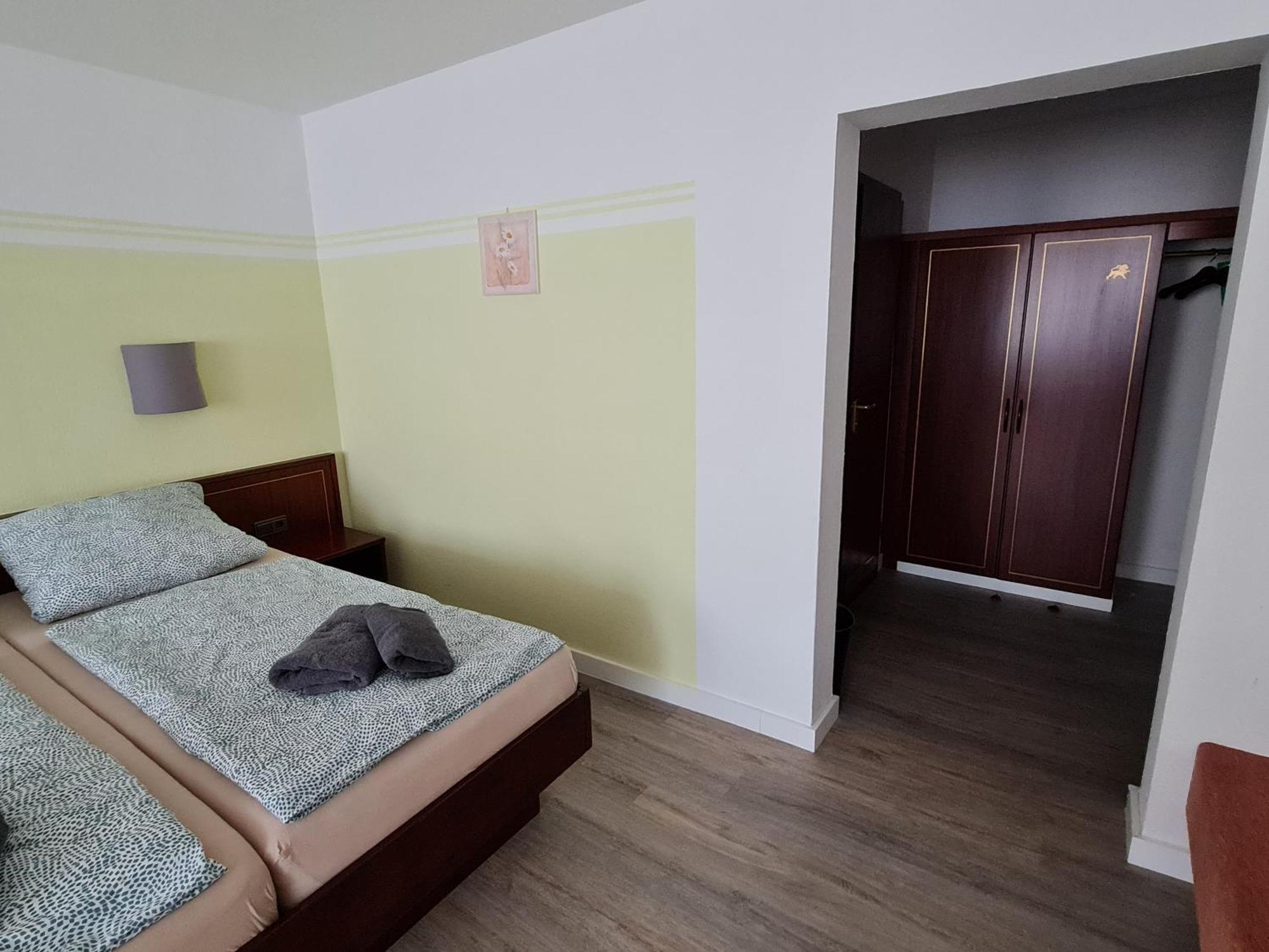 Hotel Goldener Loewe Zeulenroda-Triebes Екстериор снимка