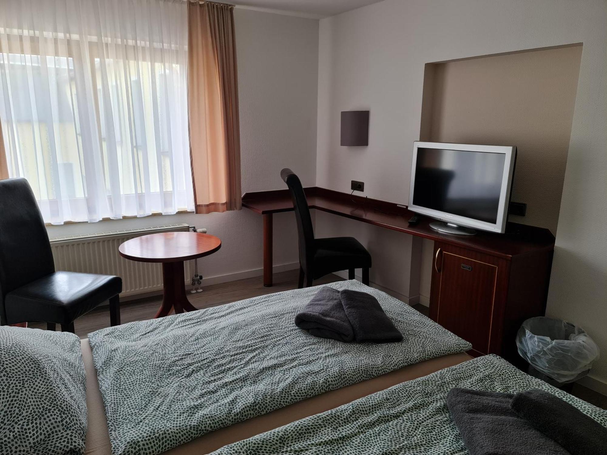 Hotel Goldener Loewe Zeulenroda-Triebes Екстериор снимка