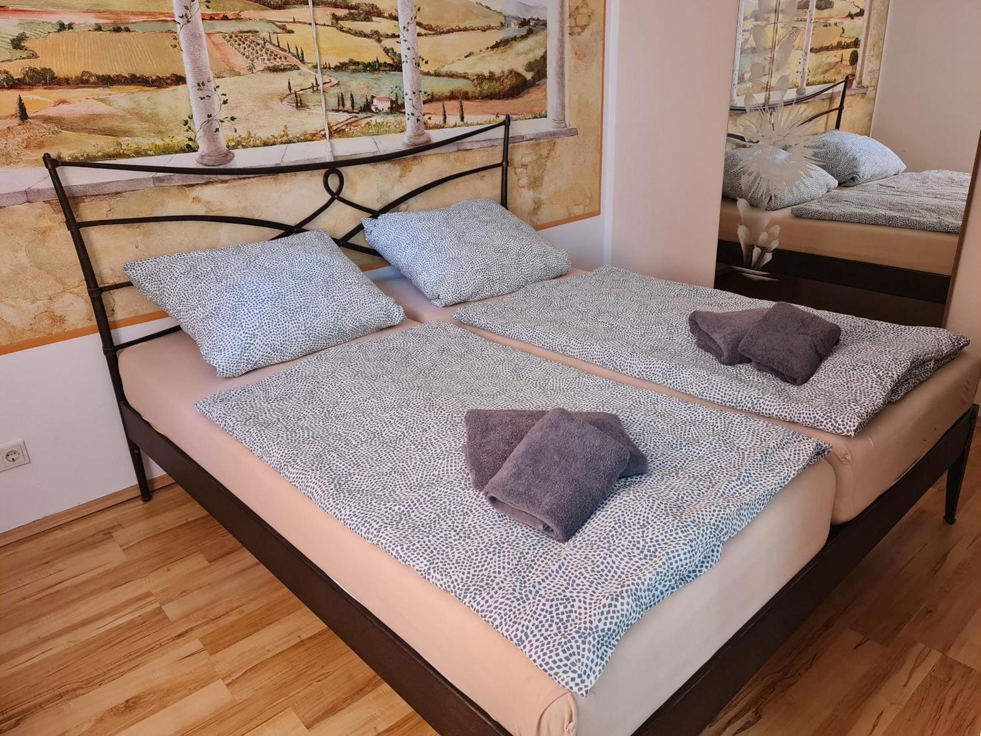 Hotel Goldener Loewe Zeulenroda-Triebes Екстериор снимка